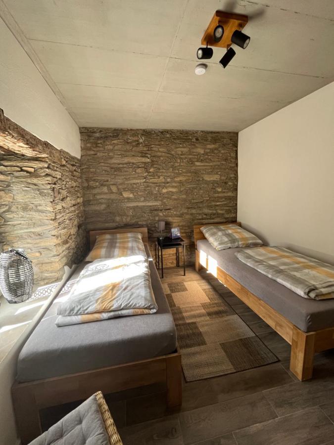 Ferienwohnung Am Wald-Und Wiesenkorb Kell am See Exteriör bild
